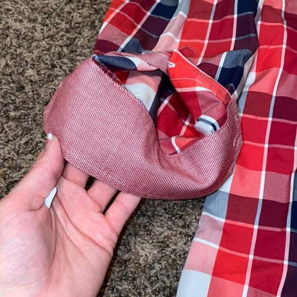 Men’s Banana Republic Button Up - Picture 2 of 3